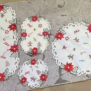 🎄Festive Holiday Table Linens with Poinsettia Design